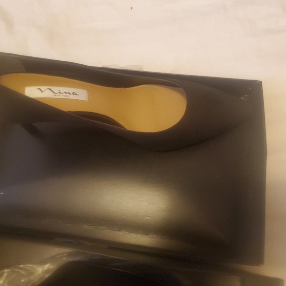 Nina60 Pointy toe Pumps BLK size 9 New - Picture 4 of 4